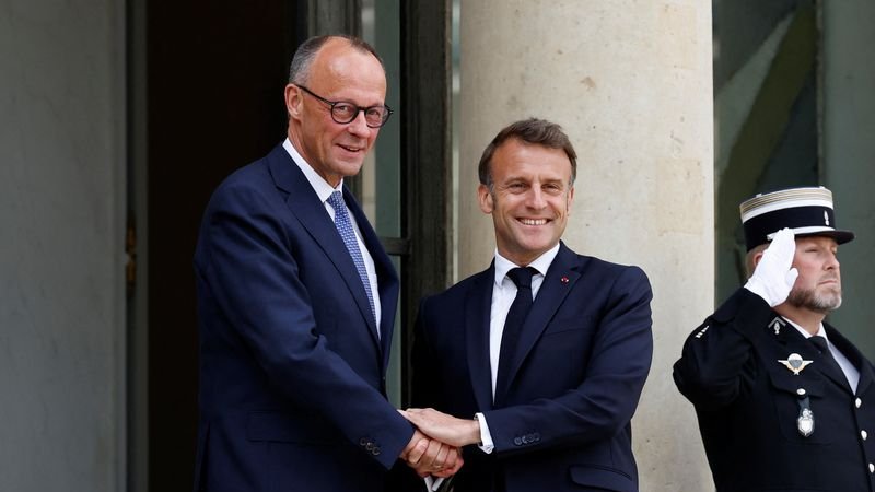 Merz celebra el restablecimiento de los lazos con Francia en su primer viaje como canciller alemán