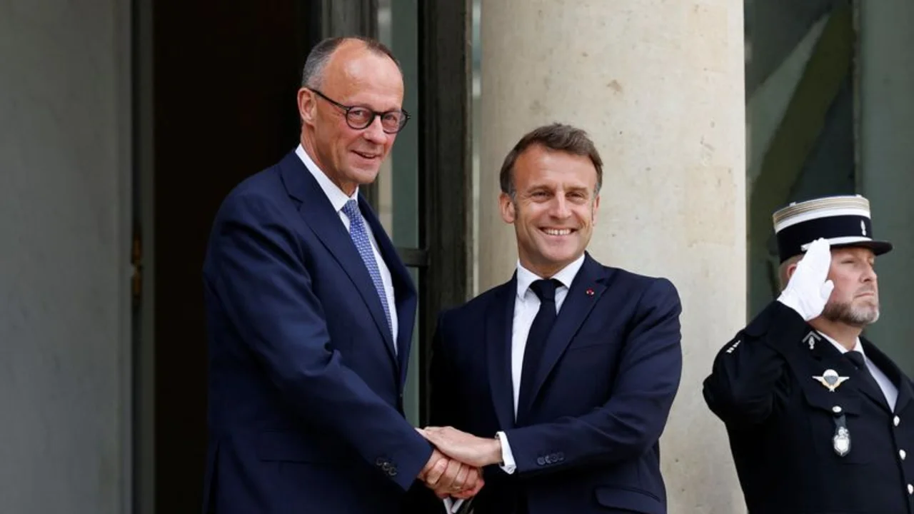 Merz celebra el restablecimiento de los lazos con Francia en su primer viaje como canciller alemán