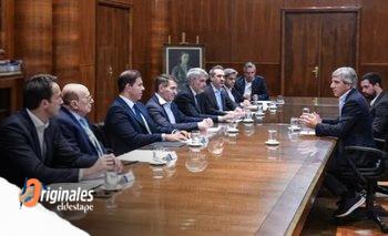 Caputo frenó suba salarial de 120 mil empleados de supermercados | Paritarias 2025