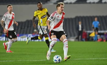 Vivo | River enfrenta a Barcelona en Ecuador por la clasificación | River plate