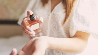 Cuáles son los mejores perfumes árabes para mujer, según la Inteligencia Artificial