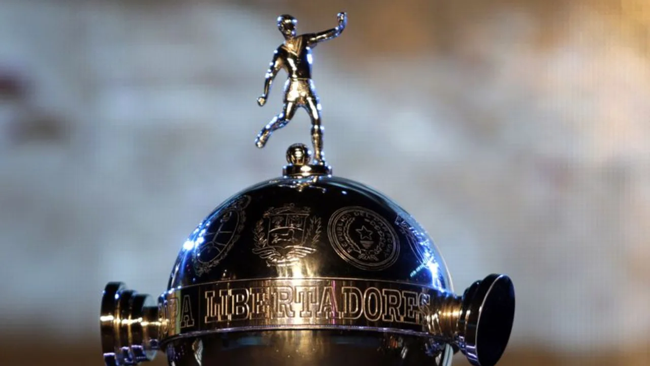 Estudiantes golea a Universidad de Chile en la Libertadores; Flamengo iguala con Central Córdoba