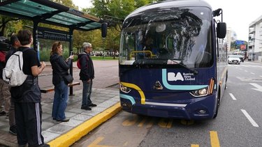 Asombro en el transporte público: así funcionan los nuevos colectivos eléctricos en Buenos Aires