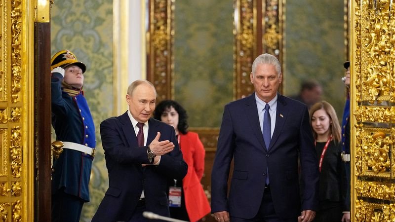 Rusia promete invertir 1.000 millones de dólares en su aliada Cuba de aquí a 2030