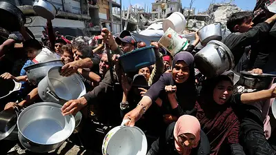 La Cruz Roja pide a los Gobiernos que actúen ya para poner fin al "horror" de Gaza La Cruz Roja pide a los Gobiernos que actúen ya para poner fin al "horror" de Gaza