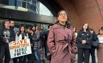 Gobierno Trump pide a Corte Suprema que intervenga en intento de revocar estatus legal de migrantes | Eeuu