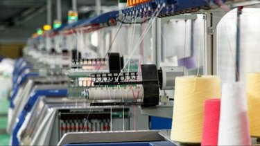 Milei contra la industria: empresas riojanas operan a media máquina tras la caída del consumo