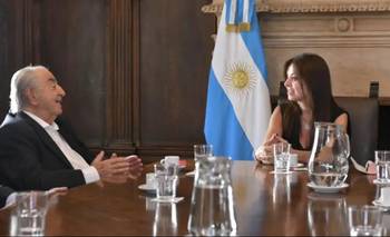 El Gobierno interviene en la paritaria de Comercio para sabotear el aumento salarial | Javier milei 
