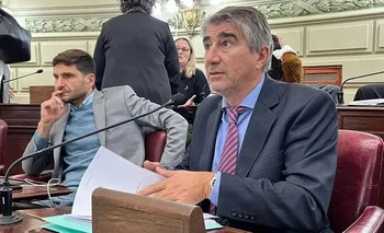 Mano derecha de Pullaro, contra los gremios: "El problema del país" | El destape santa fe