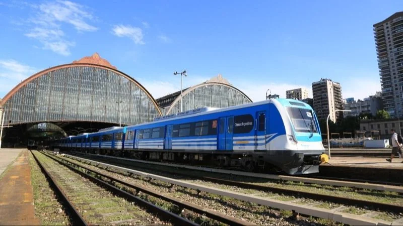 Qué estaciones de tren cierran en mayo 2025
