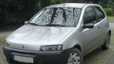 Vuelve el famoso Fiat Punto: así se ve el modelo 2025 "hecho en Argentina"