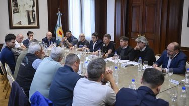 Kicillof se reunió con la Federación Marítima Argentina: "Profunda preocupación"