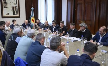 Kicillof se reunió con la Federación Marítima Argentina: "Profunda preocupación" | Provincia de buenos aires