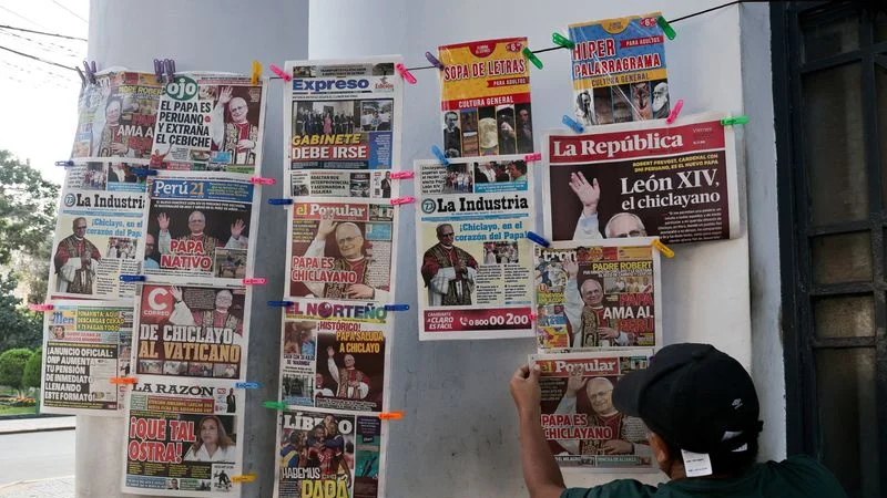 Peruanos aun celebran por papa León XIV, lo recuerdan en camioneta y jugando tenis