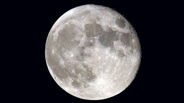Luna llena de mayo 2025: cuándo es, qué significa y qué ritual hacer
