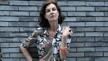 Emmanuelle Bayamack-Tam, la escritora francesa admirada por Paul B. Preciado: "Milei es grotesco y aterrador"