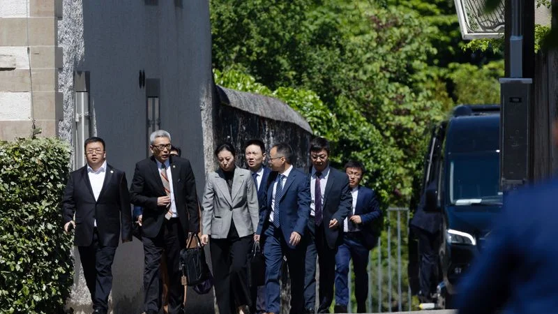 EEUU y China inician conversaciones en Ginebra para rebajar la guerra comercial