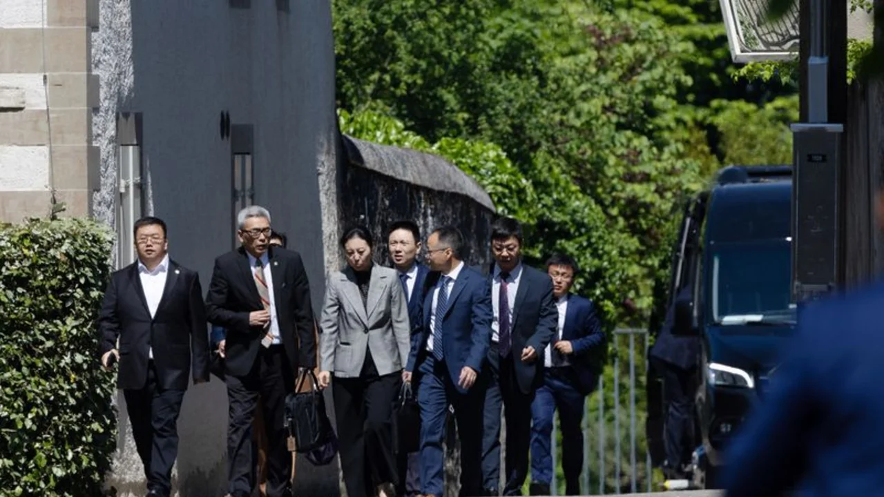 EEUU y China inician conversaciones en Ginebra para rebajar la guerra comercial