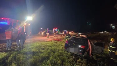 Diputado de Córdoba chocó en la ruta 6: una mujer murió y él fue internado