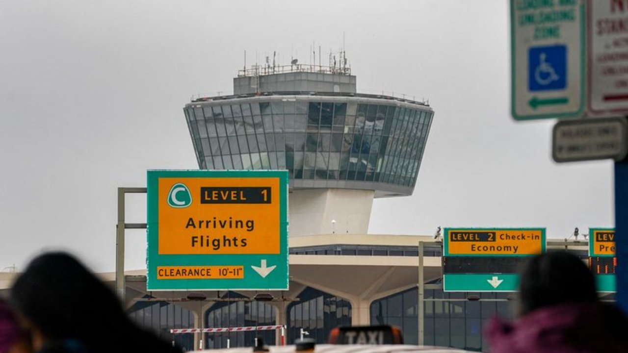 Problema de telecomunicaciones en tráfico aéreo de Newark obliga a ralentizar brevemente tráfico: FAA