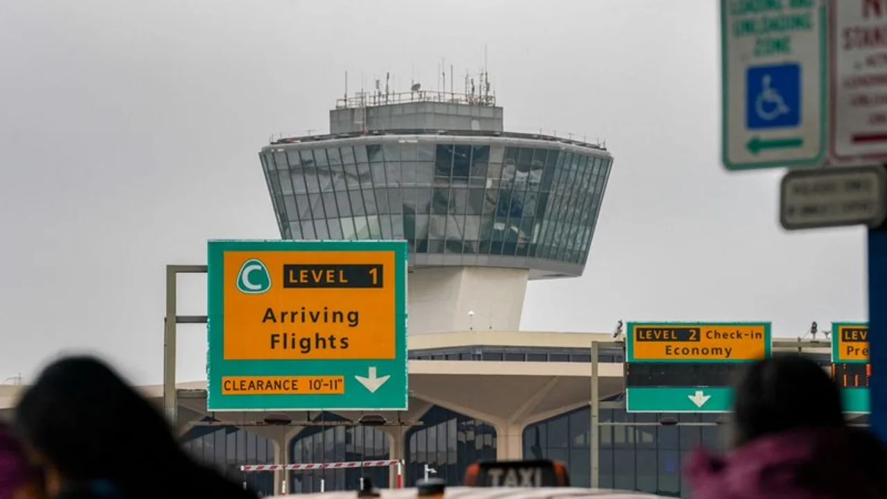 Problema de telecomunicaciones en tráfico aéreo de Newark obliga a ralentizar brevemente tráfico: FAA