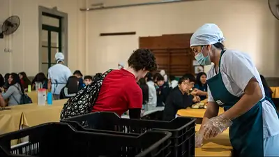 Foto de la crisis nacional: el colegio más grande de Córdoba dará almuerzos a 700 alumnos Foto de la crisis nacional: el colegio más grande de Córdoba dará almuerzos a 700 alumnos