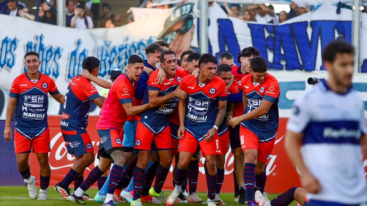 Central Córdoba de Rosario sorprendió a Gimnasia y lo eliminó de la Copa Argentina