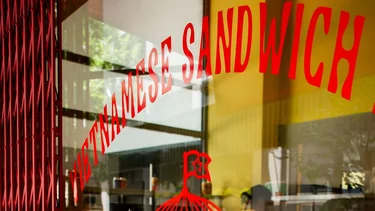 El restaurante de comida vietnamita de Buenos Aires que se volvió un éxito: dónde queda y los platos que ofrece
