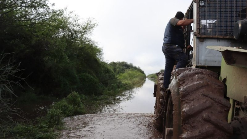 Tras el intenso temporal, el Gobierno de Formosa continúa con el operativo de asistencia a familias de la provincia