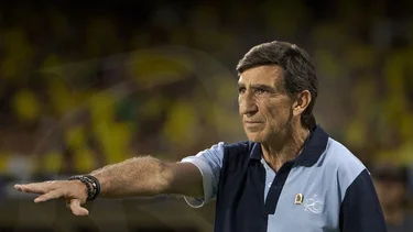 Alivio para Gustavo Costas en Racing tras el fracaso en el Torneo Apertura