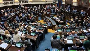 Sin debate en las sesiones, la Legislatura modificó los plazos electorales de la provincia de Buenos Aires