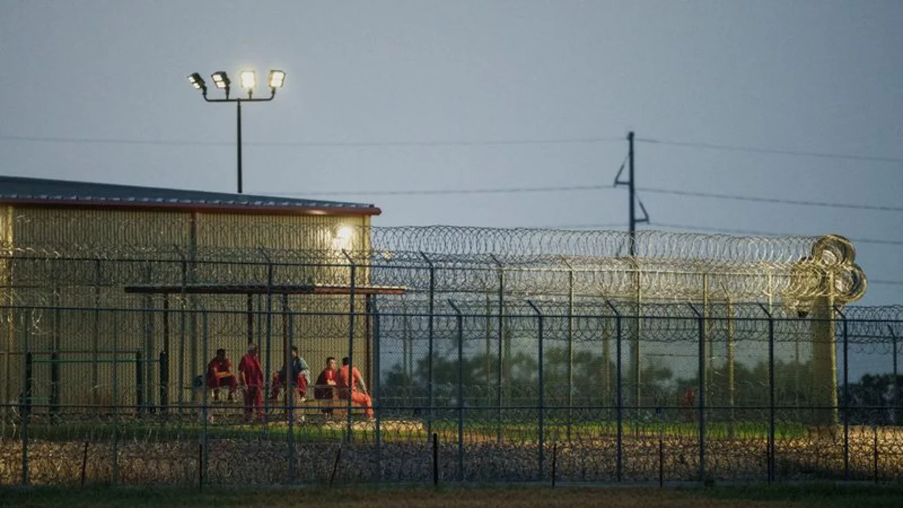 Los inmigrantes "peligrosos" deben ser deportados inmediatamente, según el Gobierno de EEUU