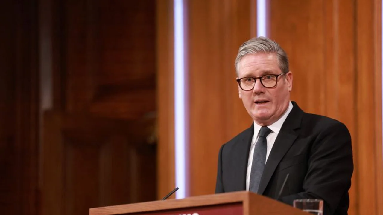 El primer ministro británico promete un gran descenso de la inmigración