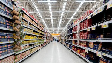 El importante anuncio de  los dueños de un supermercado en medio de la crisis