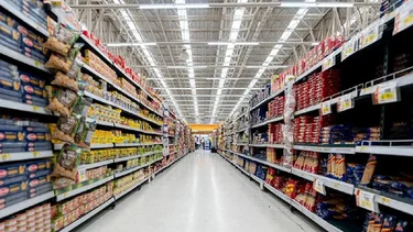 El importante anuncio de  los dueños de un supermercado en medio de la crisis