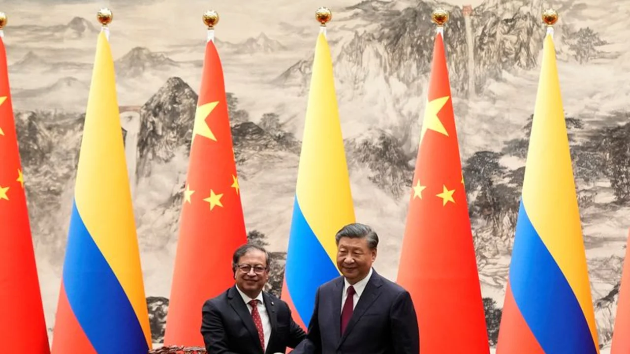 China y Colombia firman un pacto de cooperación sobre la Iniciativa de la Franja y la Ruta