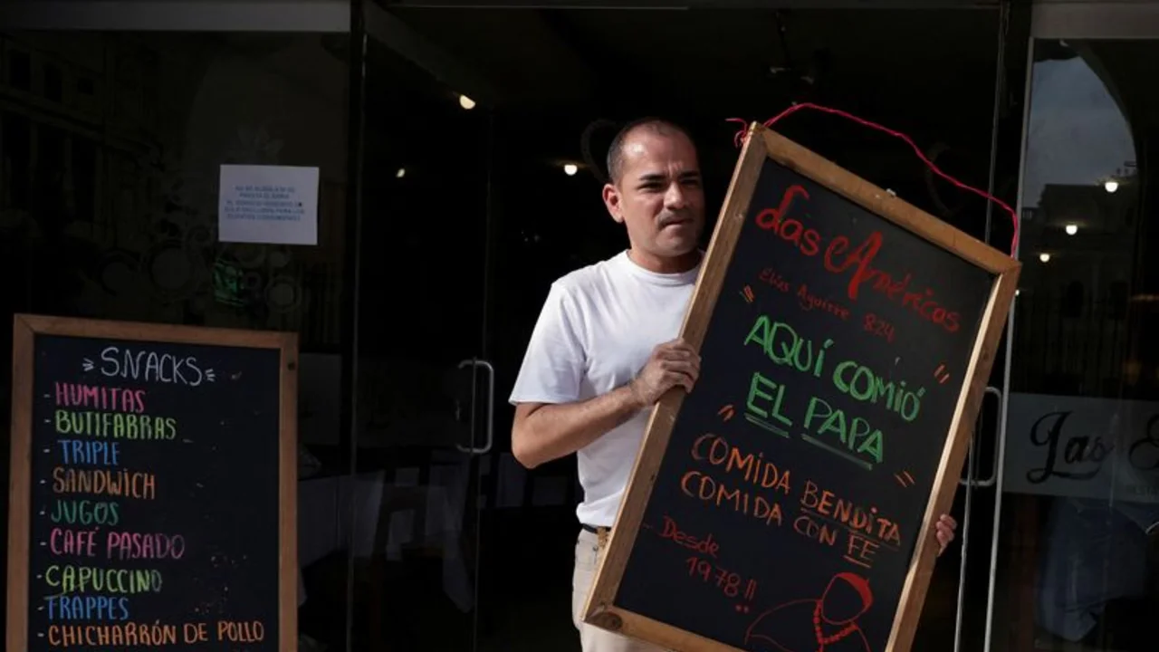Fieles recuerdan cómo el joven León XIV convenció con su "aura" en medio del conflicto civil en Perú