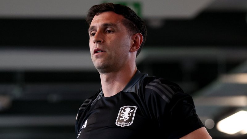 Dibu Martínez, Aston Villa, Selección Argentina, mercado de pases