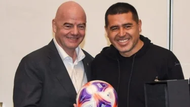 Impacto inesperado para Boca por lo que pasó con Riquelme en la FIFA