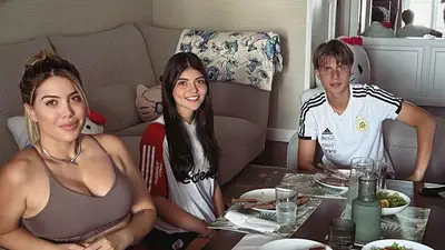 Cómo se lleva Wanda Nara con su nuera. Cómo se lleva Wanda Nara con su nuera.