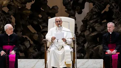 El papa León XIV dice que hará "todo lo posible" por la paz mundial El papa León XIV dice que hará "todo lo posible" por la paz mundial