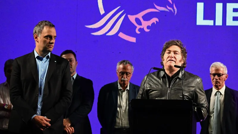 En el cierre de Adorni, Milei fustigó al PRO: "Cuarto lugar"