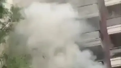 Dos asistidos por un incendio en un edificio de Villa Pueyrredón Dos asistidos por un incendio en un edificio de Villa Pueyrredón