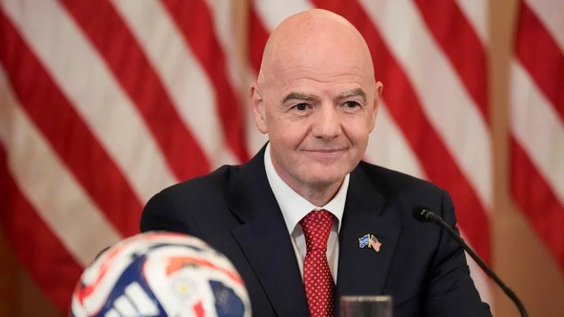 Hinchas de todo el mundo serán bienvenidos en EEUU para el Mundial, dice presidente de la FIFA
