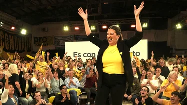 Amarillo y caminata infinita: los cierres del PRO y Larreta