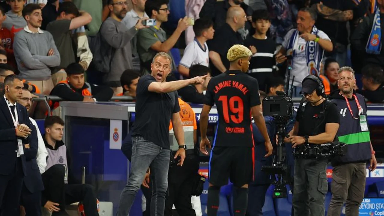 Flick elogia a un "increíble" Barça tras conquistar LaLiga