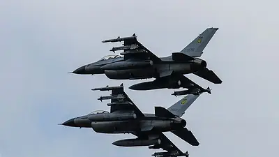Un piloto se eyecta de un caza F-16 ucraniano tras un incidente, según la Fuerza Aérea Un piloto se eyecta de un caza F-16 ucraniano tras un incidente, según la Fuerza Aérea