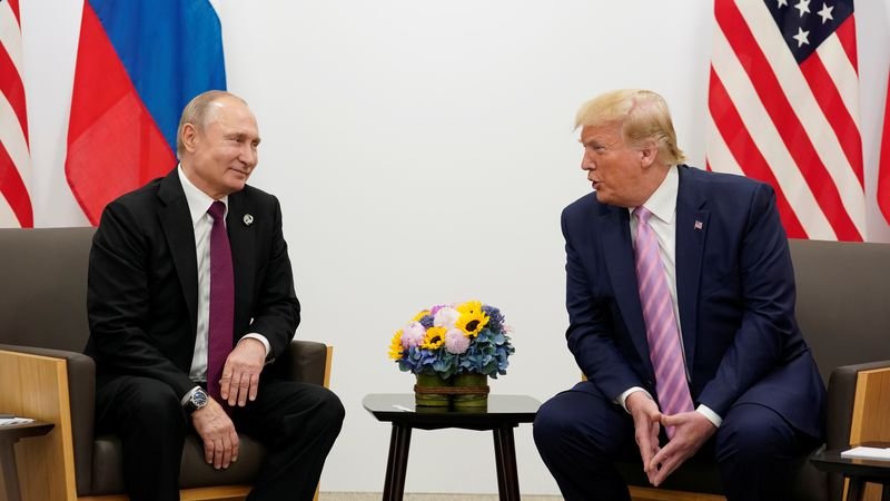 El Kremlin dice que una reunión Putin-Trump es esencial, pero necesita preparación y resultados