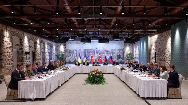 Las conversaciones entre Rusia y Ucrania finalizan tras menos de dos horas en Turquía