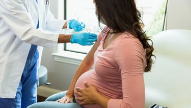 Protegé a tu bebé del VSR con esta vacuna gratuita